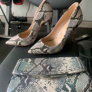 Like New Purple Snakeskin Steve Madden Pumps, 6.5. Bag included
